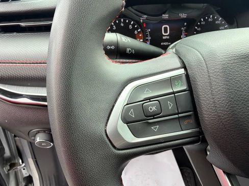 Used 2025 Jeep Compass Trailhawk AWD/4WD image 19