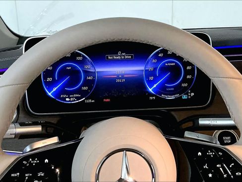 Used 2023 Mercedes-Benz EQS 450+ 4MATIC Sedan image 25