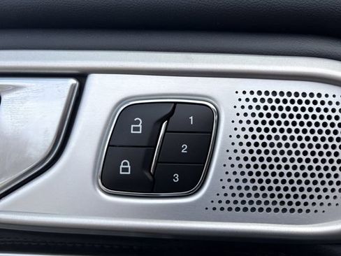 Certified 2023 Ford Explorer Platinum w/ Technology Package image 30