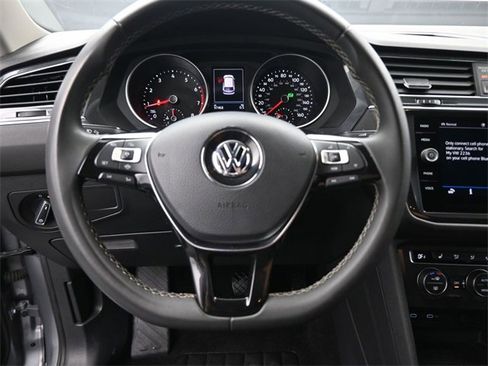 Used 2021 Volkswagen Tiguan SE image 7