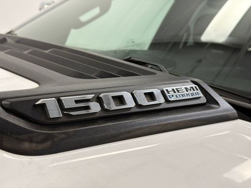 Used 2022 RAM 1500 Laramie w/ Sport Appearance Package AWD/4WD image 13
