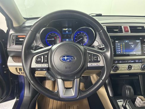 Used 2016 Subaru Outback 2.5i Limited AWD/4WD image 14