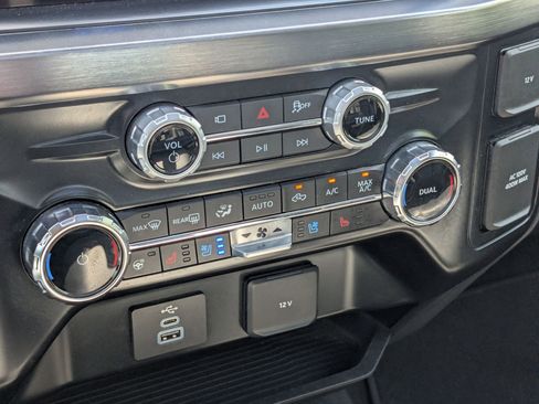 Used 2025 Ford F350 Lariat w/ Camper Package AWD/4WD image 27