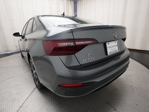 Used 2024 Volkswagen Jetta Sport FWD image 31