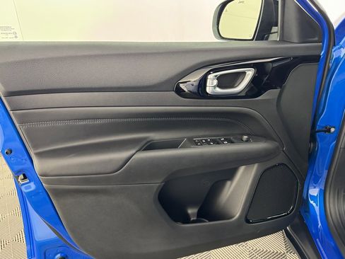 New 2026 Jeep Compass Latitude image 35