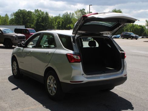 Used 2021 Chevrolet Equinox LS AWD/4WD image 7
