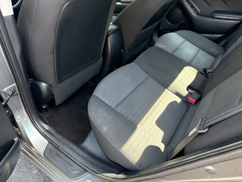 Used 2015 Kia Forte EX image 16