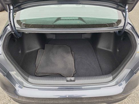 Certified 2023 Honda Accord EX image 28