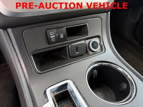 Used 2016 GMC Acadia SLE FWD image 20