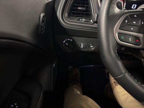 Used 2023 Dodge Challenger SRT Hellcat image 14