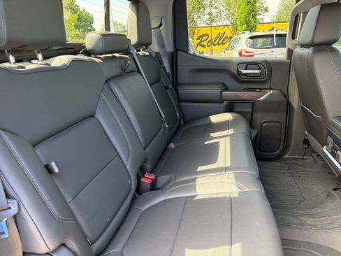Used 2022 GMC Sierra 1500 SLT AWD/4WD image 23