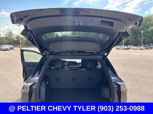 Used 2027 Chevrolet Equinox RS w/ Safety and Technology Package AWD/4WD image 24