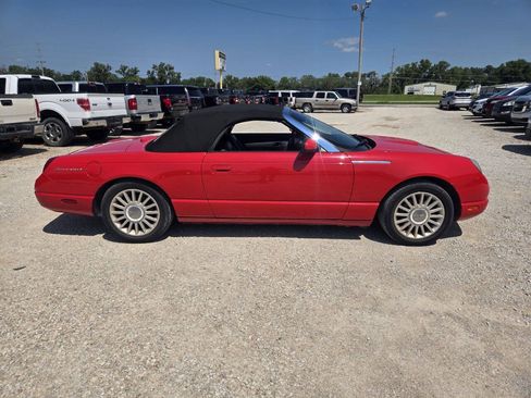 Used 2005 Ford Thunderbird RWD image 23