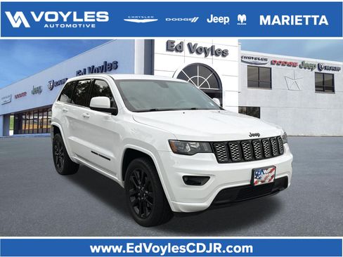 Used 2018 Jeep Grand Cherokee Altitude AWD/4WD image 1