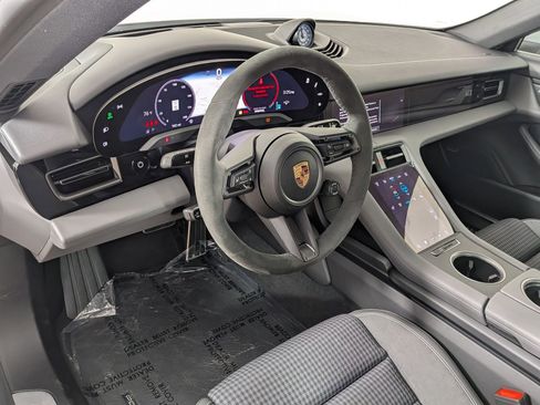 New 2025 Porsche Taycan 4S AWD/4WD image 4
