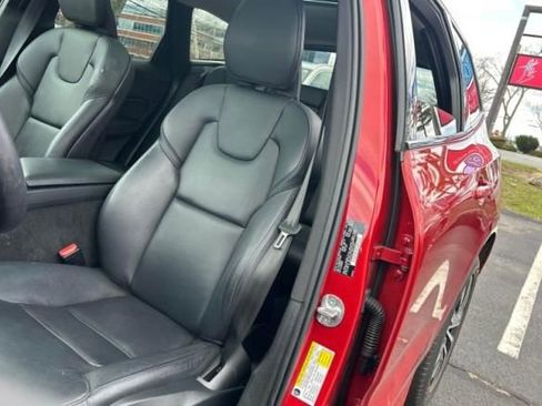 Used 2024 Volvo XC60 B5 Core w/ Climate Package AWD/4WD image 7