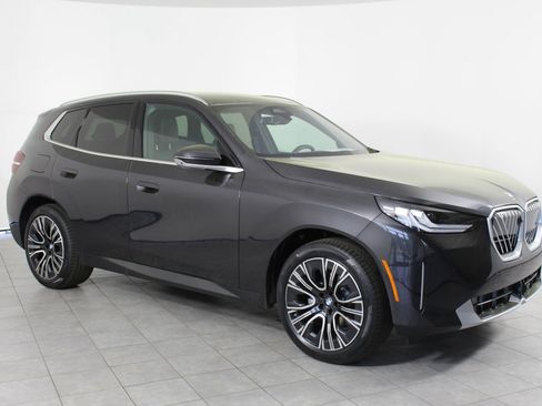 Used 2025 BMW X3 xDrive30i w/ Premium Package image 19