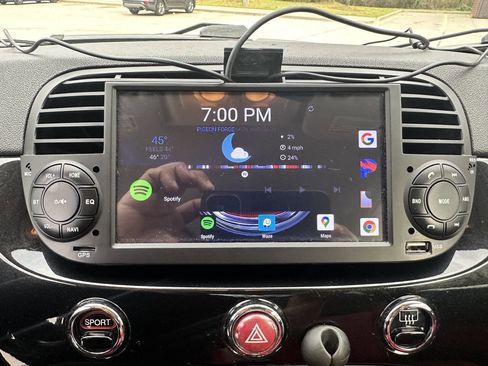 Used 2013 FIAT 500 Lounge image 26