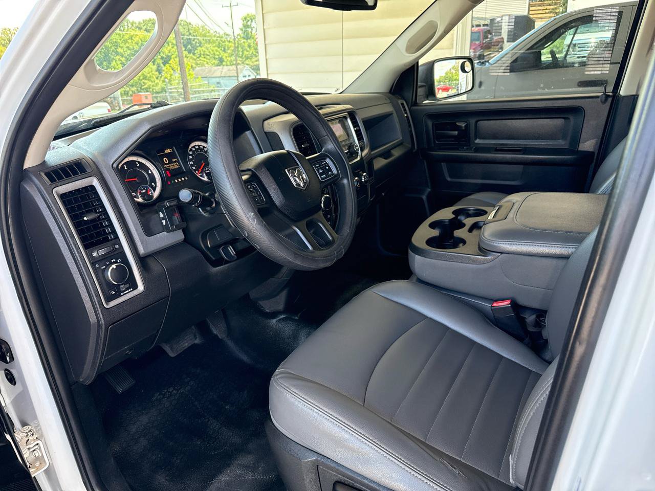 Used 2018 RAM 1500 Tradesman w/ Chrome Appearance Group AWD/4WD image 25