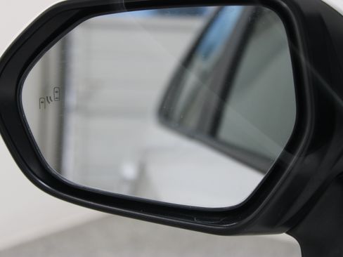 Used 2026 Toyota Corolla LE FWD image 20
