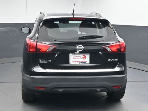 Used 2018 Nissan Rogue Sport SV w/ SV Technology Package image 6