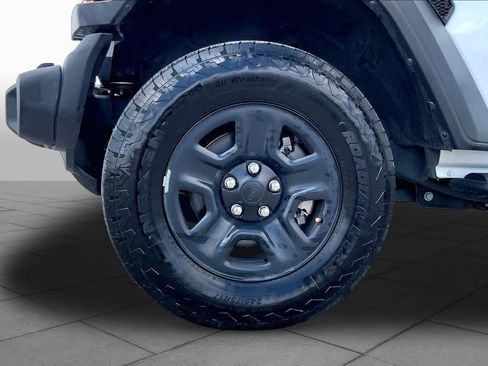 Used 2024 Jeep Wrangler Sport AWD/4WD image 11