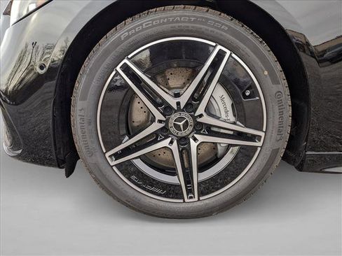 Used 2025 Mercedes-Benz C 300 4MATIC Sedan image 9
