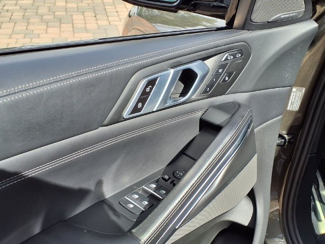 Used 2020 BMW X6 M50i w/ Premium Package AWD/4WD image 18