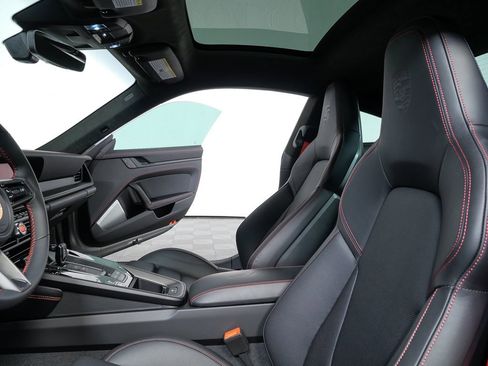 Certified 2025 Porsche 911 Carrera GTS image 5