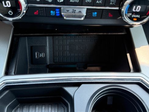 Used 2022 Ford F250 Lariat w/ Lariat Ultimate Package image 19