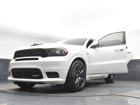 Used 2018 Dodge Durango SRT w/ SRT Interior Appearance Group image 34
