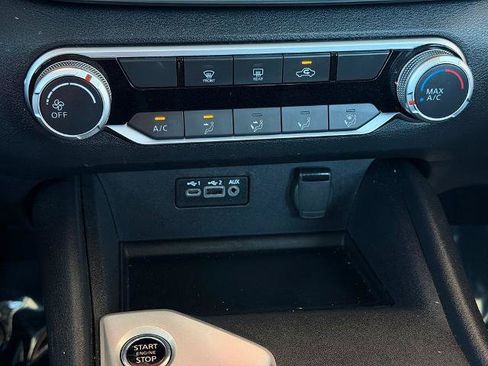 Certified 2025 Nissan Altima 2.5 SV FWD image 27