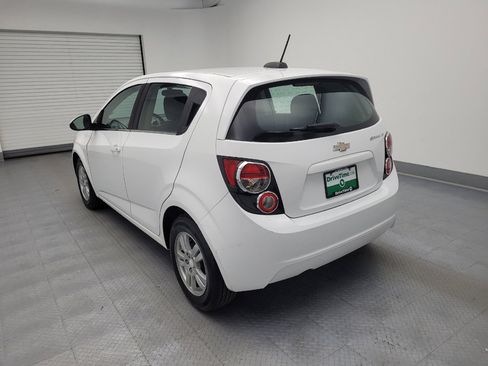 Used 2016 Chevrolet Sonic LT FWD image 5