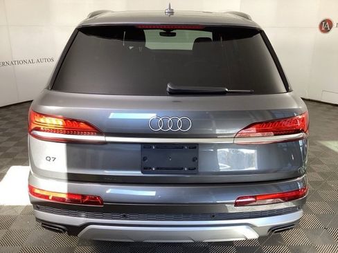 Used 2025 Audi Q7 3.0T Premium Plus w/ Premium Plus Package image 4