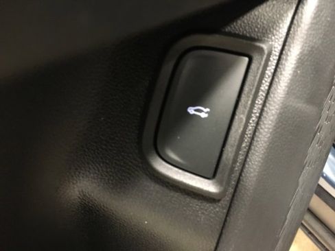 New 2026 Chevrolet Equinox LT w/ Convenience Package II image 34