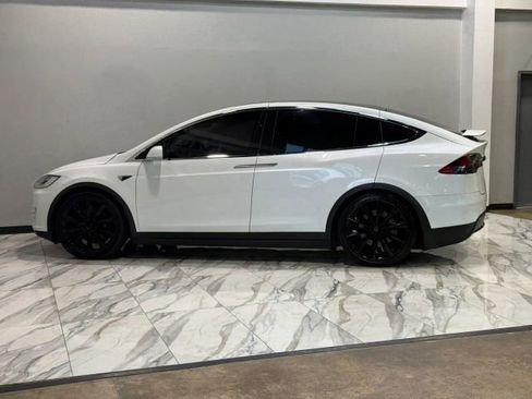 Used 2017 Tesla Model X 75D AWD/4WD image 9