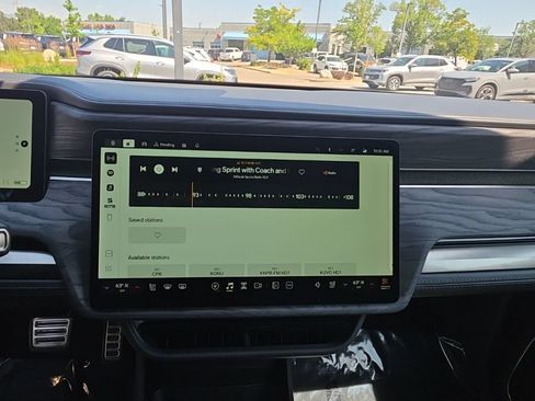 Used 2022 Rivian R1S Launch Edition AWD/4WD image 16