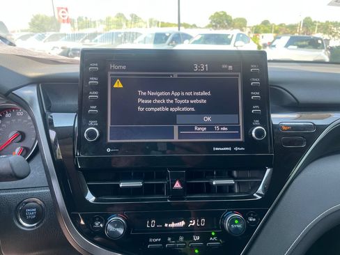 Used 2023 Toyota Camry XSE FWD image 16