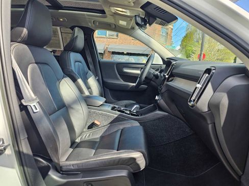 Certified 2023 Volvo XC40 B5 Plus w/ Driver Assist Package image 11