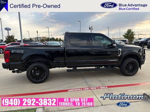 Used 2022 Ford F250 XLT w/ Black Appearance Package AWD/4WD image 13