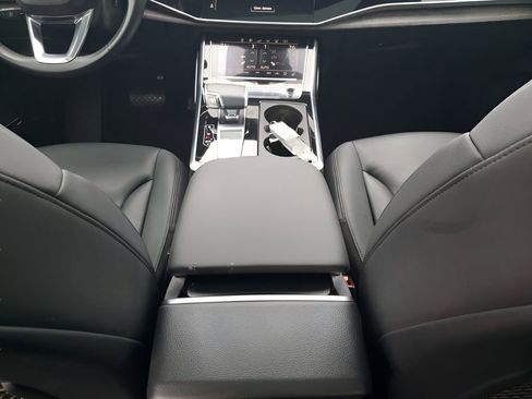 Used 2020 Audi Q7 3.0T Prestige image 22