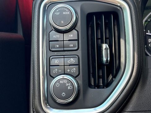 Used 2020 GMC Sierra 1500 Elevation w/ Elevation Value Package AWD/4WD image 9