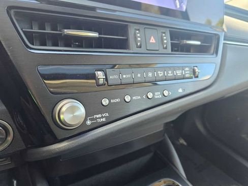Certified 2024 Lexus ES 350 w/ Accessory Package (Z1) FWD image 29
