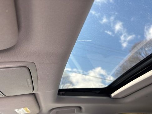 Used 2021 Honda CR-V EX-L image 18