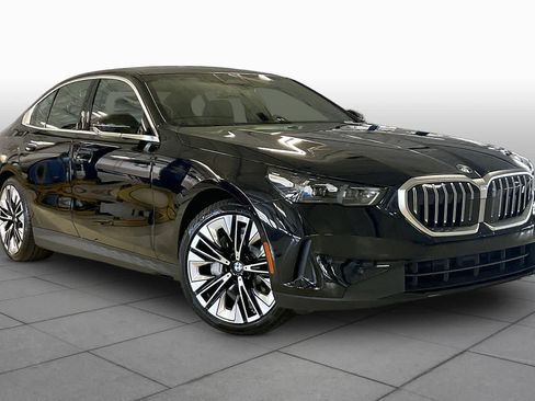 New 2027 BMW i5 eDrive40 RWD image 2