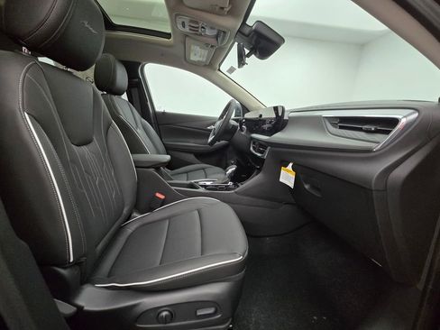 New 2026 Buick Encore GX Avenir w/ Avenir Technology Package image 36