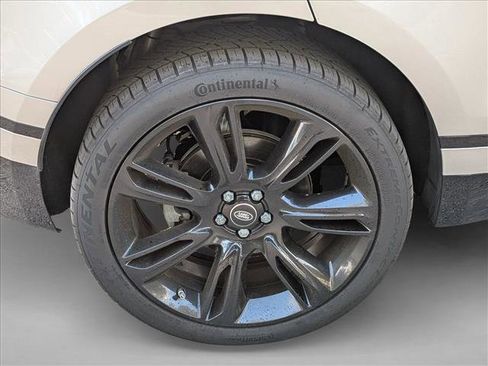 Used 2019 Land Rover Range Rover Velar R-Dynamic SE AWD/4WD image 20