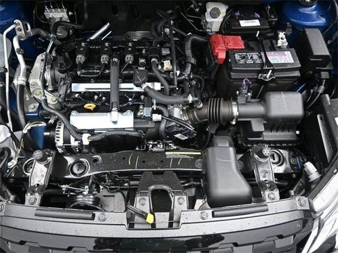 New 2025 Nissan Kicks Play S image 29