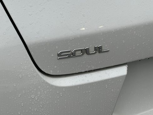 Used 2024 Kia Soul LX w/ Option Group 015 image 26
