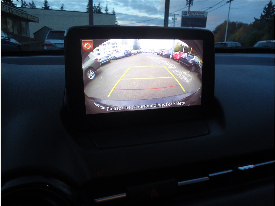 Used 2019 Toyota Yaris LE FWD image 24